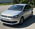 Серый Фольксваген Поло, объемом двигателя 1.6 л и пробегом 209 тыс. км за 6100 $, фото 1 на Automoto.ua