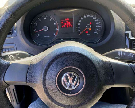 Серый Фольксваген Поло, объемом двигателя 1.6 л и пробегом 181 тыс. км за 6800 $, фото 4 на Automoto.ua