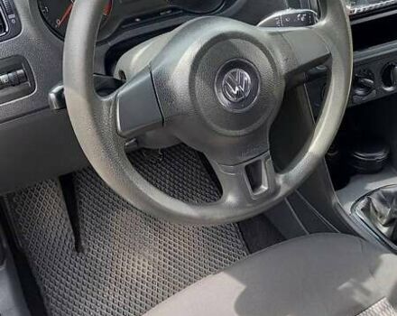 Серый Фольксваген Поло, объемом двигателя 1.6 л и пробегом 200 тыс. км за 4550 $, фото 9 на Automoto.ua