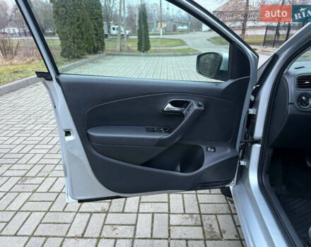 Серый Фольксваген Поло, объемом двигателя 1.6 л и пробегом 173 тыс. км за 5850 $, фото 10 на Automoto.ua