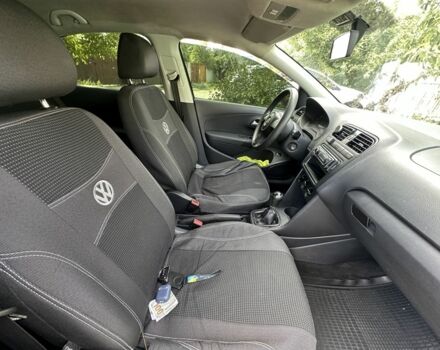 Сірий Фольксваген Поло, об'ємом двигуна 1.6 л та пробігом 300 тис. км за 5100 $, фото 4 на Automoto.ua