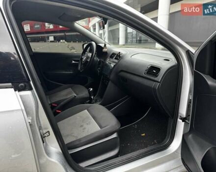 Серый Фольксваген Поло, объемом двигателя 1.6 л и пробегом 192 тыс. км за 5900 $, фото 13 на Automoto.ua