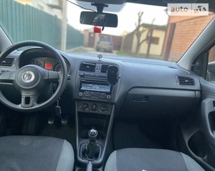 Сірий Фольксваген Поло, об'ємом двигуна 1.6 л та пробігом 108 тис. км за 7500 $, фото 13 на Automoto.ua