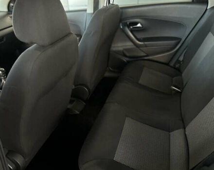 Серый Фольксваген Поло, объемом двигателя 1.6 л и пробегом 197 тыс. км за 5800 $, фото 13 на Automoto.ua