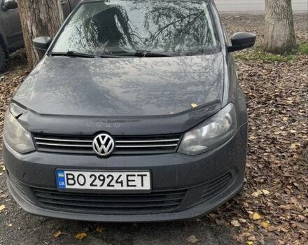 Серый Фольксваген Поло, объемом двигателя 1.6 л и пробегом 200 тыс. км за 4500 $, фото 1 на Automoto.ua
