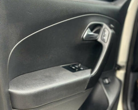 Серый Фольксваген Поло, объемом двигателя 1.6 л и пробегом 212 тыс. км за 5200 $, фото 10 на Automoto.ua