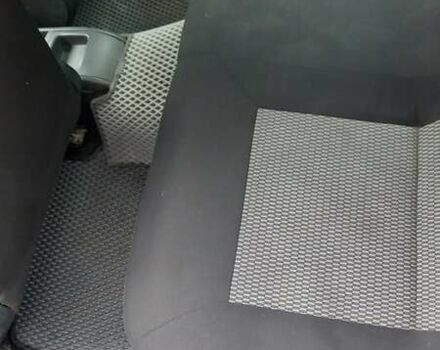 Серый Фольксваген Поло, объемом двигателя 1.6 л и пробегом 200 тыс. км за 4550 $, фото 16 на Automoto.ua