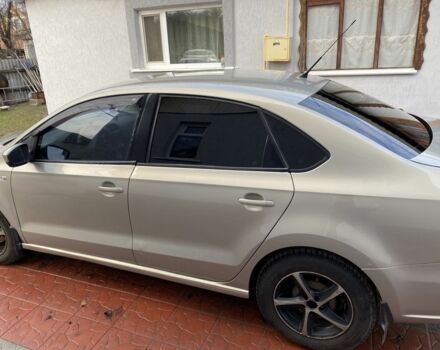 Серый Фольксваген Поло, объемом двигателя 1.6 л и пробегом 227 тыс. км за 4500 $, фото 2 на Automoto.ua