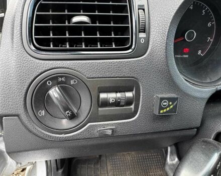 Серый Фольксваген Поло, объемом двигателя 1.6 л и пробегом 330 тыс. км за 5390 $, фото 12 на Automoto.ua