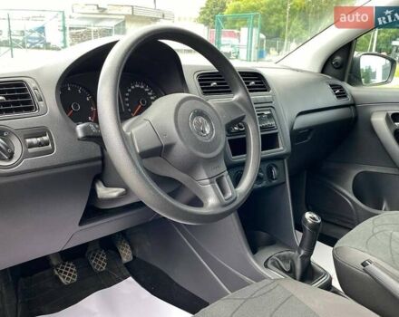 Сірий Фольксваген Поло, об'ємом двигуна 1.6 л та пробігом 39 тис. км за 8100 $, фото 10 на Automoto.ua