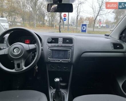 Серый Фольксваген Поло, объемом двигателя 1.6 л и пробегом 115 тыс. км за 7200 $, фото 14 на Automoto.ua