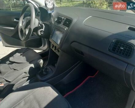 Серый Фольксваген Поло, объемом двигателя 1.6 л и пробегом 213 тыс. км за 5500 $, фото 5 на Automoto.ua