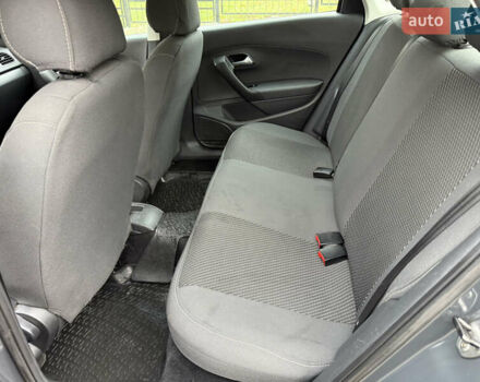 Серый Фольксваген Поло, объемом двигателя 1.6 л и пробегом 230 тыс. км за 6200 $, фото 14 на Automoto.ua