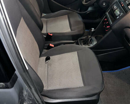 Серый Фольксваген Поло, объемом двигателя 1.6 л и пробегом 236 тыс. км за 6500 $, фото 6 на Automoto.ua