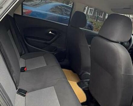 Серый Фольксваген Поло, объемом двигателя 1.6 л и пробегом 148 тыс. км за 8400 $, фото 1 на Automoto.ua