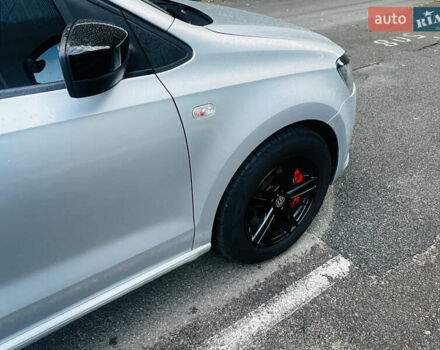 Серый Фольксваген Поло, объемом двигателя 1.6 л и пробегом 319 тыс. км за 5000 $, фото 9 на Automoto.ua