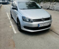 Серый Фольксваген Поло, объемом двигателя 1.6 л и пробегом 319 тыс. км за 5000 $, фото 1 на Automoto.ua
