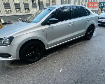 Серый Фольксваген Поло, объемом двигателя 1.6 л и пробегом 319 тыс. км за 5000 $, фото 4 на Automoto.ua