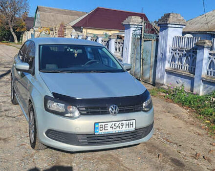 Серый Фольксваген Поло, объемом двигателя 1.6 л и пробегом 241 тыс. км за 8600 $, фото 1 на Automoto.ua