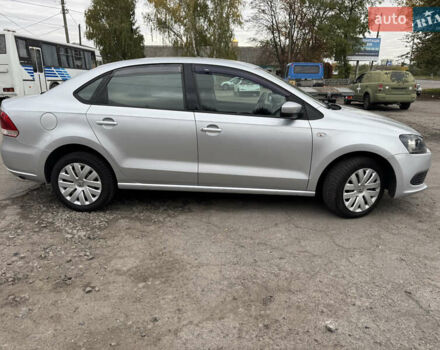 Серый Фольксваген Поло, объемом двигателя 1.6 л и пробегом 195 тыс. км за 8400 $, фото 2 на Automoto.ua