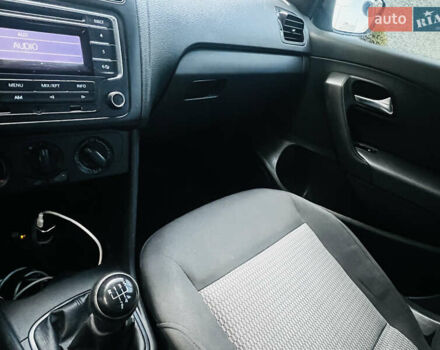 Серый Фольксваген Поло, объемом двигателя 1.6 л и пробегом 319 тыс. км за 5000 $, фото 14 на Automoto.ua