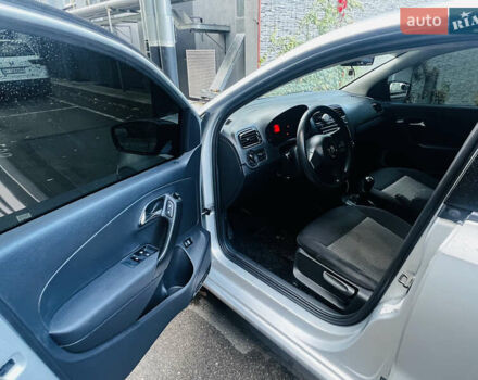 Серый Фольксваген Поло, объемом двигателя 1.6 л и пробегом 319 тыс. км за 5000 $, фото 10 на Automoto.ua