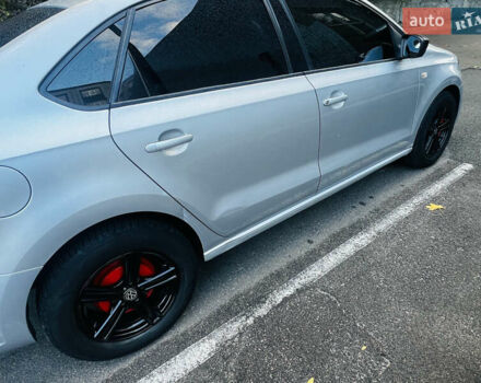 Серый Фольксваген Поло, объемом двигателя 1.6 л и пробегом 319 тыс. км за 5000 $, фото 7 на Automoto.ua