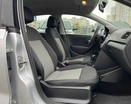 Серый Фольксваген Поло, объемом двигателя 1.6 л и пробегом 166 тыс. км за 8490 $, фото 11 на Automoto.ua