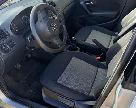 Сірий Фольксваген Поло, об'ємом двигуна 1.6 л та пробігом 216 тис. км за 6500 $, фото 1 на Automoto.ua