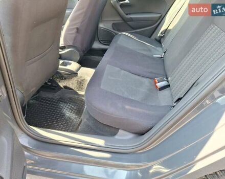 Сірий Фольксваген Поло, об'ємом двигуна 1.6 л та пробігом 335 тис. км за 7700 $, фото 13 на Automoto.ua