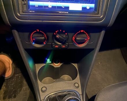 Сірий Фольксваген Поло, об'ємом двигуна 1.6 л та пробігом 170 тис. км за 7500 $, фото 11 на Automoto.ua