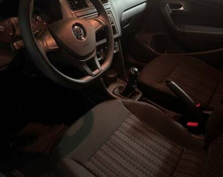 Серый Фольксваген Поло, объемом двигателя 1.6 л и пробегом 90 тыс. км за 8600 $, фото 5 на Automoto.ua