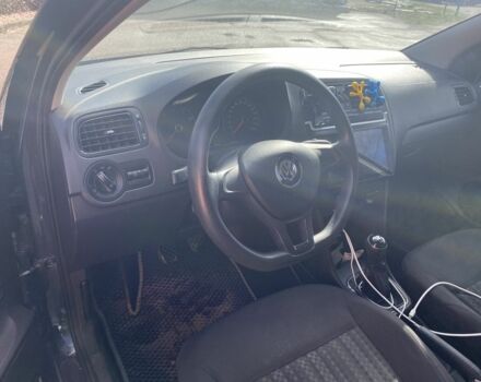 Серый Фольксваген Поло, объемом двигателя 1.6 л и пробегом 156 тыс. км за 9100 $, фото 7 на Automoto.ua