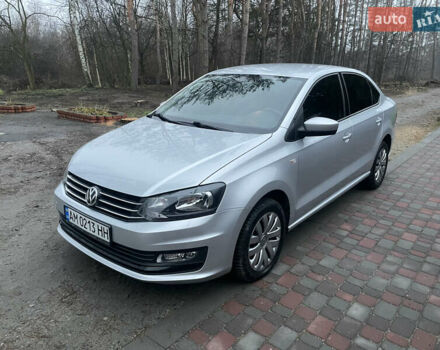 Сірий Фольксваген Поло, об'ємом двигуна 1.4 л та пробігом 115 тис. км за 10600 $, фото 2 на Automoto.ua