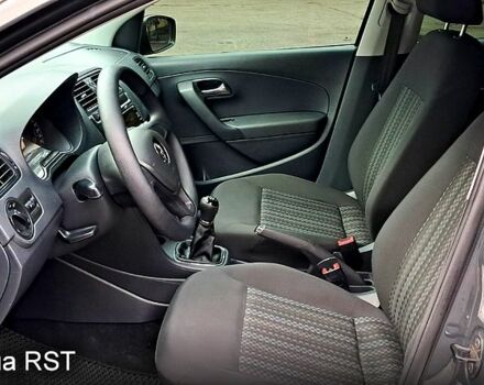 Сірий Фольксваген Поло, об'ємом двигуна 1.6 л та пробігом 83 тис. км за 8900 $, фото 7 на Automoto.ua