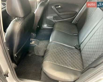 Сірий Фольксваген Поло, об'ємом двигуна 1.4 л та пробігом 113 тис. км за 10600 $, фото 12 на Automoto.ua