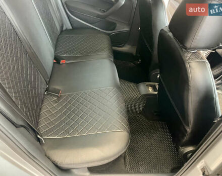 Сірий Фольксваген Поло, об'ємом двигуна 1.4 л та пробігом 115 тис. км за 10600 $, фото 17 на Automoto.ua