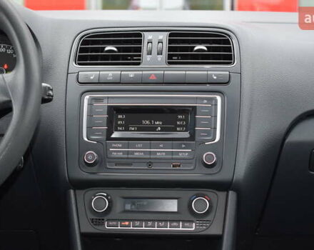 Сірий Фольксваген Поло, об'ємом двигуна 1.39 л та пробігом 156 тис. км за 9800 $, фото 14 на Automoto.ua