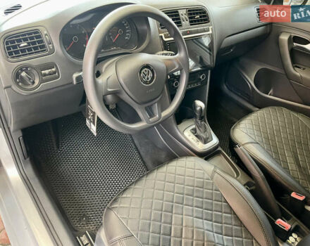 Сірий Фольксваген Поло, об'ємом двигуна 1.4 л та пробігом 113 тис. км за 10600 $, фото 20 на Automoto.ua