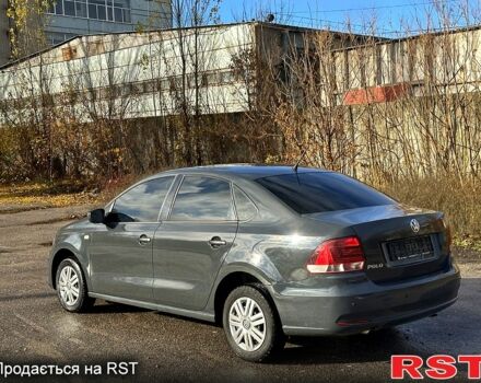 Серый Фольксваген Поло, объемом двигателя 1.6 л и пробегом 83 тыс. км за 8900 $, фото 3 на Automoto.ua