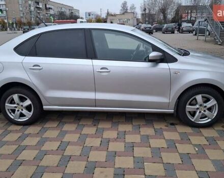 Серый Фольксваген Поло, объемом двигателя 1.4 л и пробегом 82 тыс. км за 10000 $, фото 5 на Automoto.ua