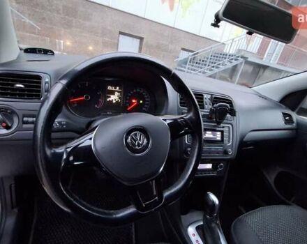 Серый Фольксваген Поло, объемом двигателя 1.4 л и пробегом 82 тыс. км за 10000 $, фото 8 на Automoto.ua