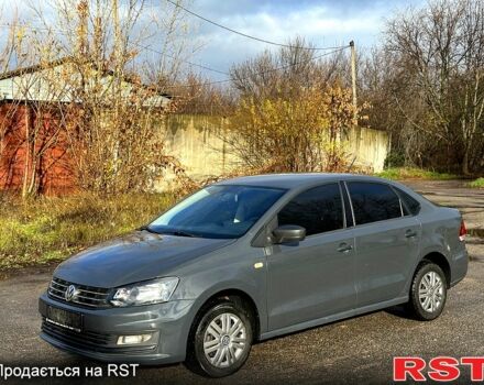 Серый Фольксваген Поло, объемом двигателя 1.6 л и пробегом 83 тыс. км за 8900 $, фото 1 на Automoto.ua