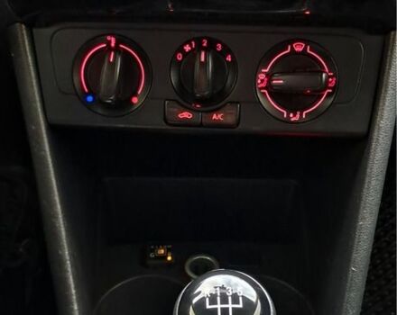 Серый Фольксваген Поло, объемом двигателя 1.6 л и пробегом 83 тыс. км за 8900 $, фото 14 на Automoto.ua