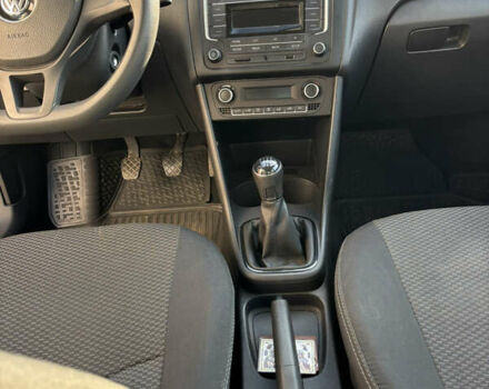 Серый Фольксваген Поло, объемом двигателя 1.4 л и пробегом 64 тыс. км за 11000 $, фото 9 на Automoto.ua