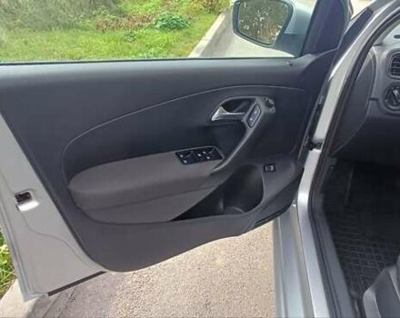 Серый Фольксваген Поло, объемом двигателя 1.4 л и пробегом 152 тыс. км за 10200 $, фото 28 на Automoto.ua