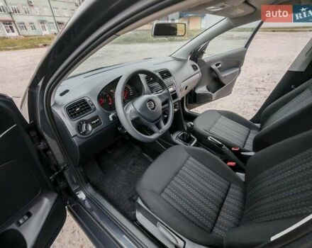 Сірий Фольксваген Поло, об'ємом двигуна 1.6 л та пробігом 143 тис. км за 8850 $, фото 23 на Automoto.ua