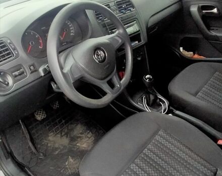 Серый Фольксваген Поло, объемом двигателя 1.6 л и пробегом 137 тыс. км за 9100 $, фото 5 на Automoto.ua