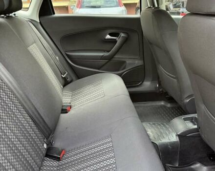 Серый Фольксваген Поло, объемом двигателя 1.6 л и пробегом 160 тыс. км за 8650 $, фото 10 на Automoto.ua