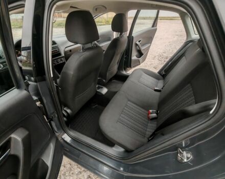 Сірий Фольксваген Поло, об'ємом двигуна 1.6 л та пробігом 143 тис. км за 8900 $, фото 6 на Automoto.ua